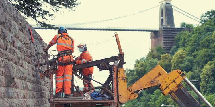 CAN workers in front of Clifton Suspension Bridge